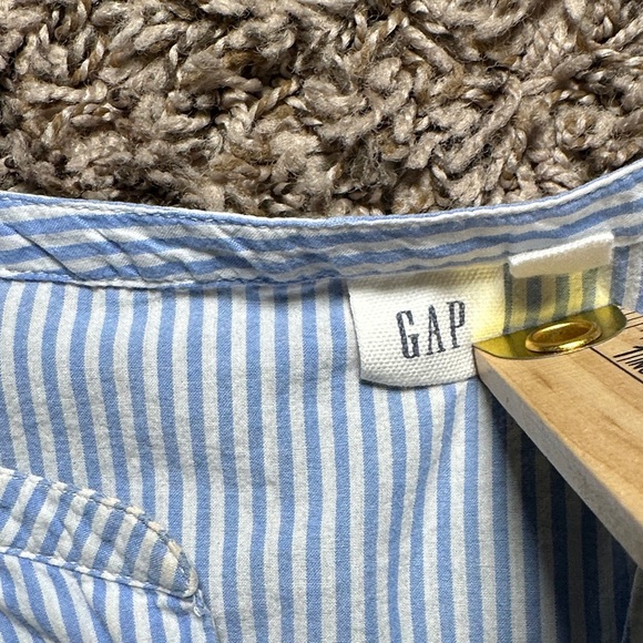 GAP Light Blue and White Striped embroidered Top Size S - Picture 2 of 9